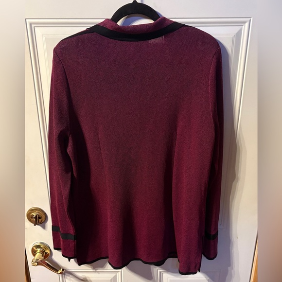 53) Exclusively Misook Jacket, Size Large Burgundy Wine with Black Accents - Picture 5 of 5